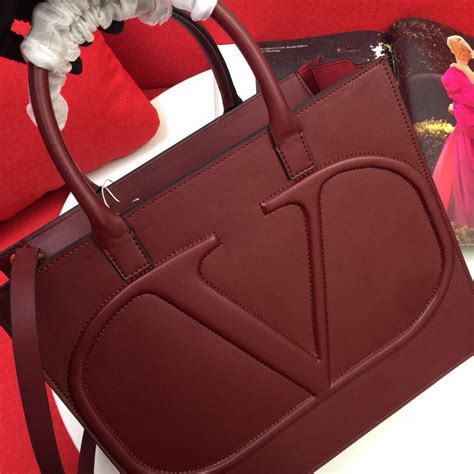 Wholesale Cheap Valentino Bag .